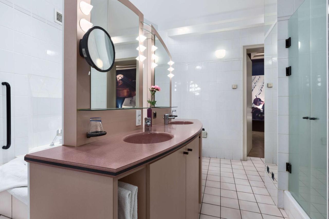 Hotel Nh Gent Sint Pieters Esterno foto